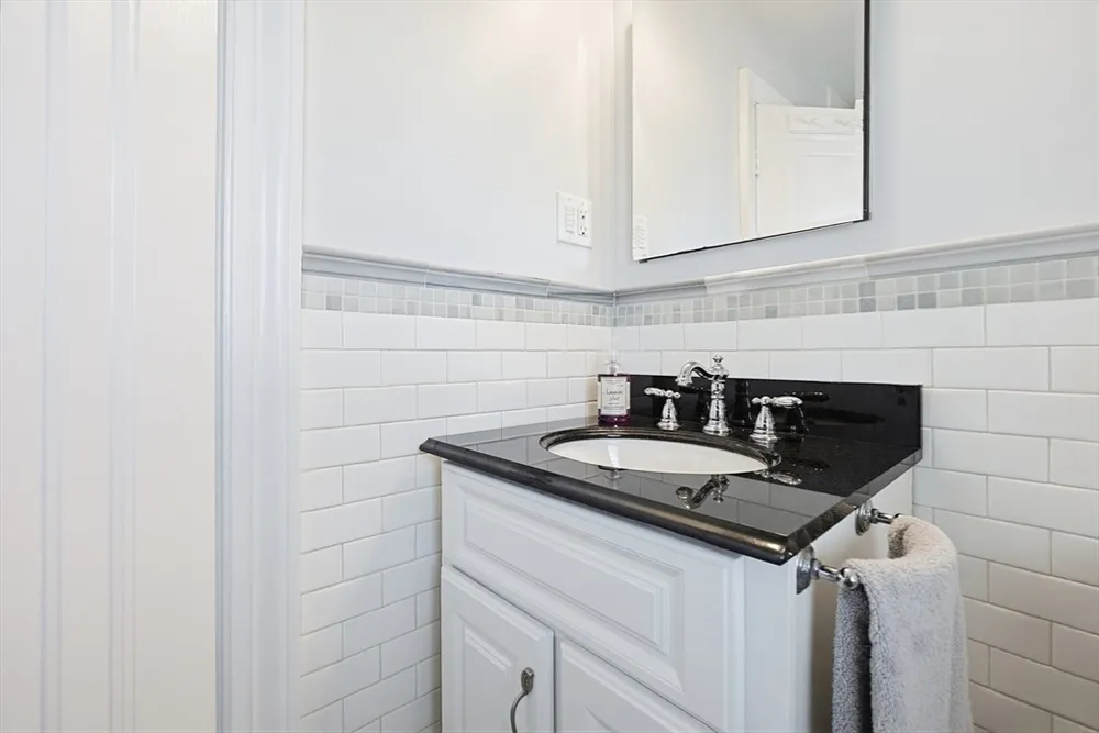 434 Brook Rd, Milton, MA 02186