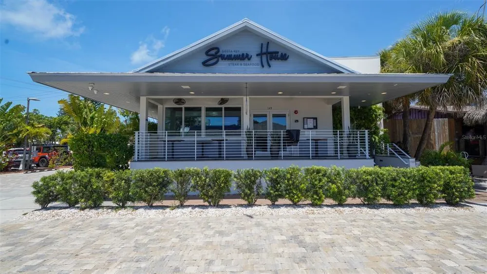 4513 Mondrian Ct, Sarasota, FL 34240