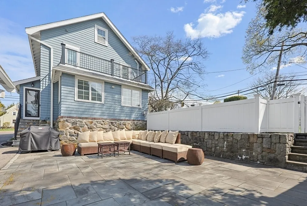 434 Brook Rd, Milton, MA 02186