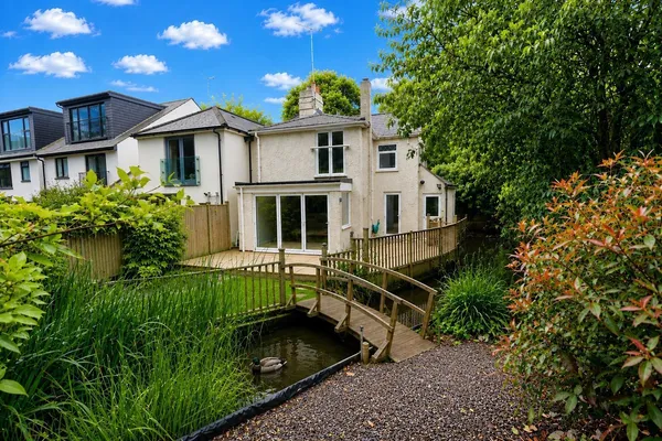 Two Waters Road, Hemel Hempstead