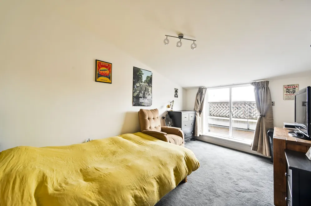 The Bittoms, Kingston upon Thames, KT1 photo 8