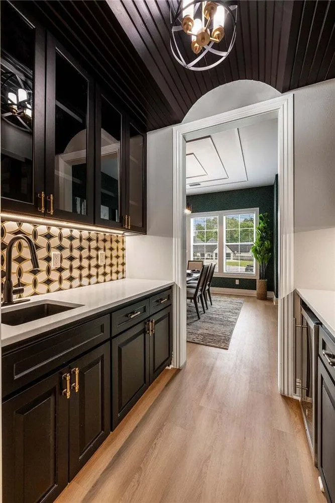 5104 S Haxton Circle, Bentonville, AR 72713