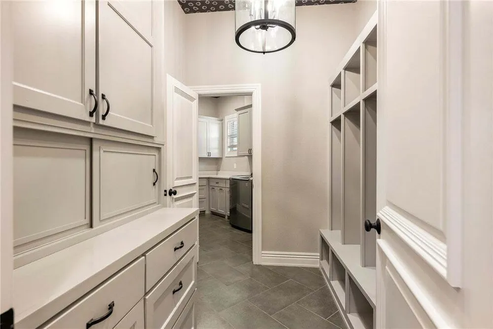 5104 S Haxton Circle, Bentonville, AR 72713