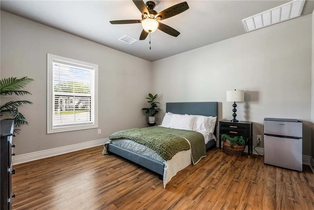 5104 S Haxton Circle, Bentonville, AR 72713