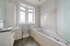 Gurney Court Road, St. Albans, AL1 photo 9