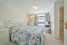 Heights Close, London, SW20 photo 7