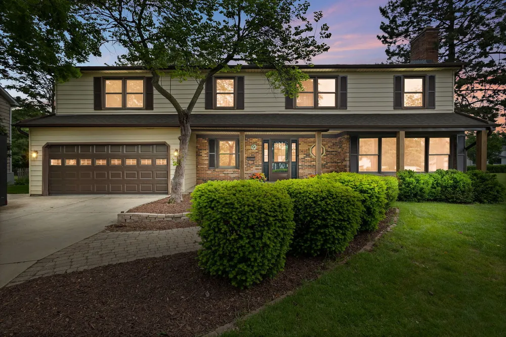 648 62nd Ct, Downers Grove, IL 60516