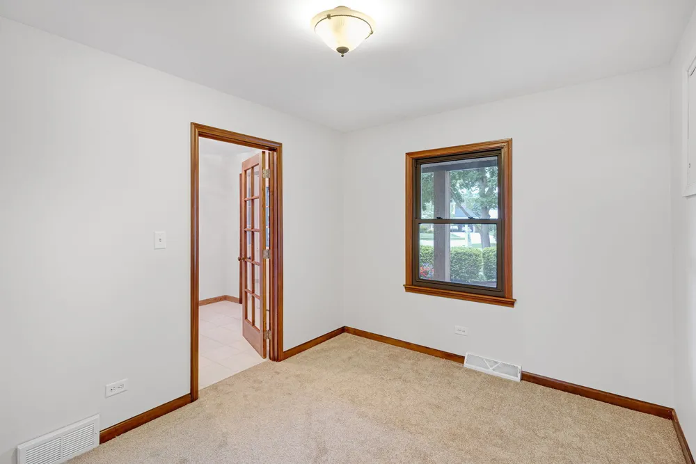 648 62nd Ct, Downers Grove, IL 60516