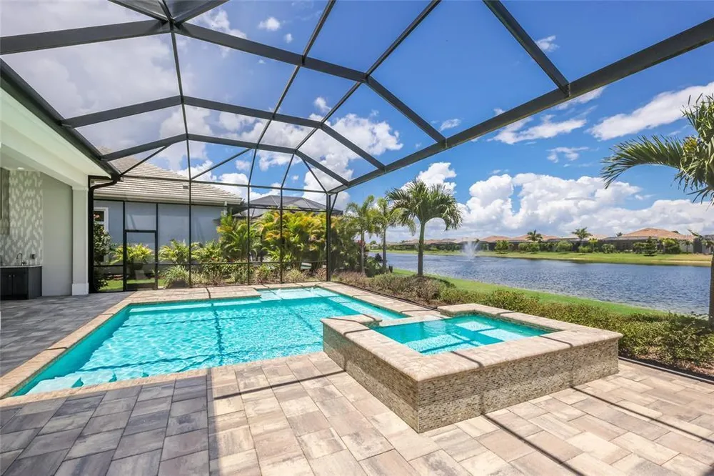 8249 Pavia Way, Lakewood Ranch, FL 34202