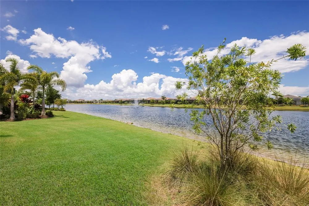 8249 Pavia Way, Lakewood Ranch, FL 34202