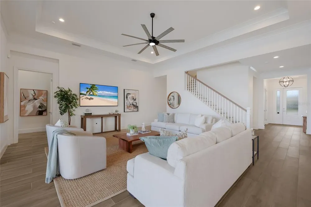 8249 Pavia Way, Lakewood Ranch, FL 34202