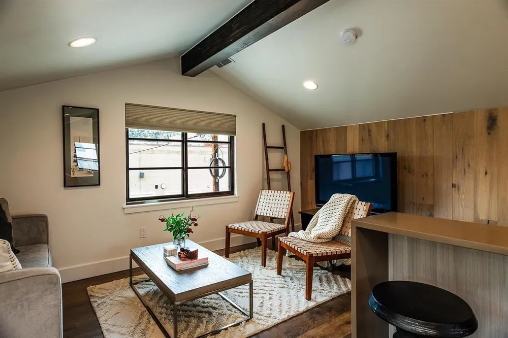 1915 E 2nd Ave, Durango, CO 81301