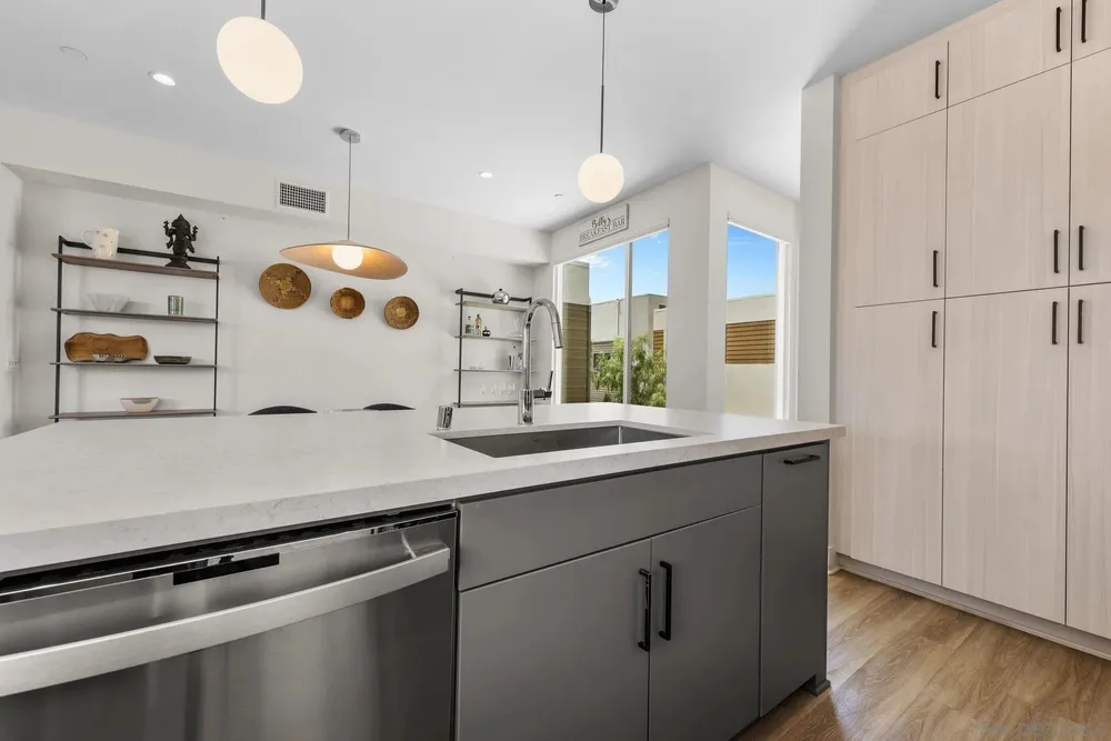1065 32nd St, San Diego, CA 92102