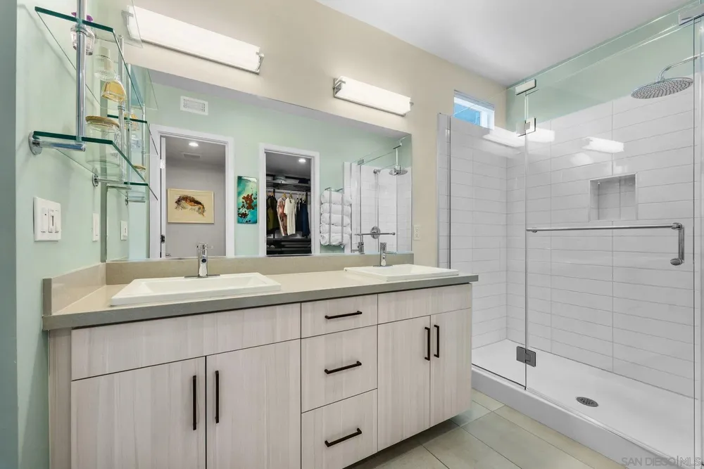 1065 32nd St, San Diego, CA 92102