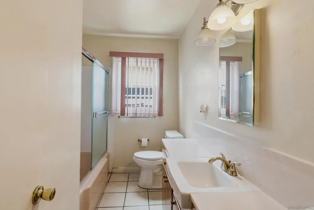 1137 57th St, San Diego, CA 92114