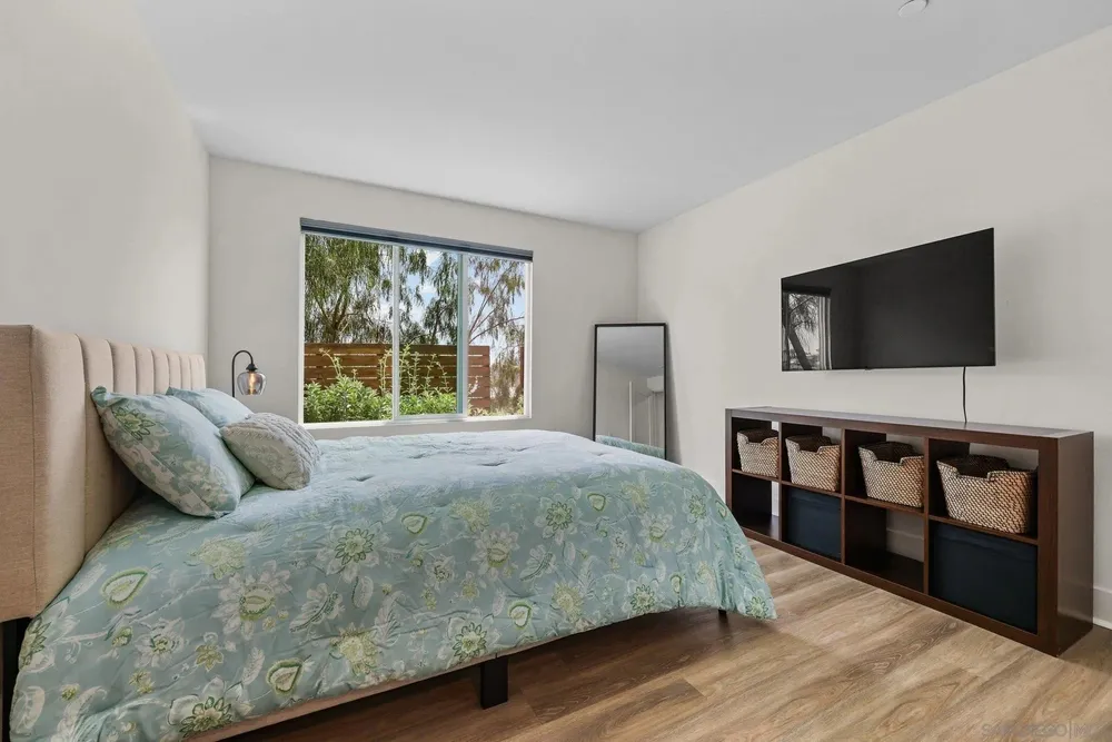 1065 32nd St, San Diego, CA 92102