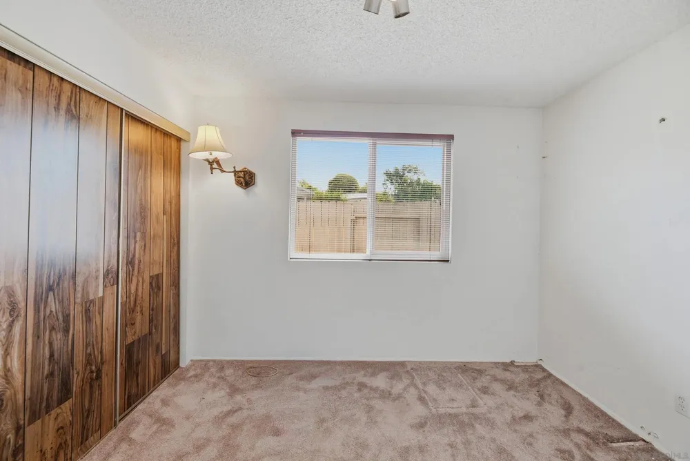 1137 57th St, San Diego, CA 92114
