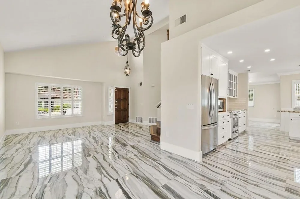 11734 Via Sefton, El Cajon, CA 92019