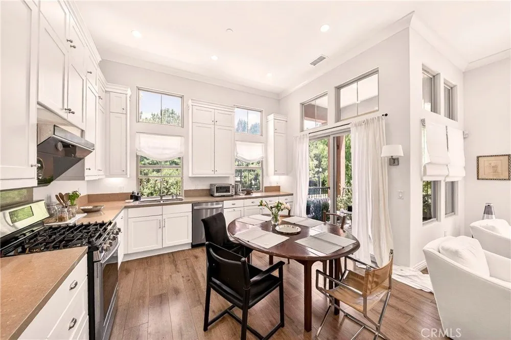 240 Mayfair, Irvine, CA 92620
