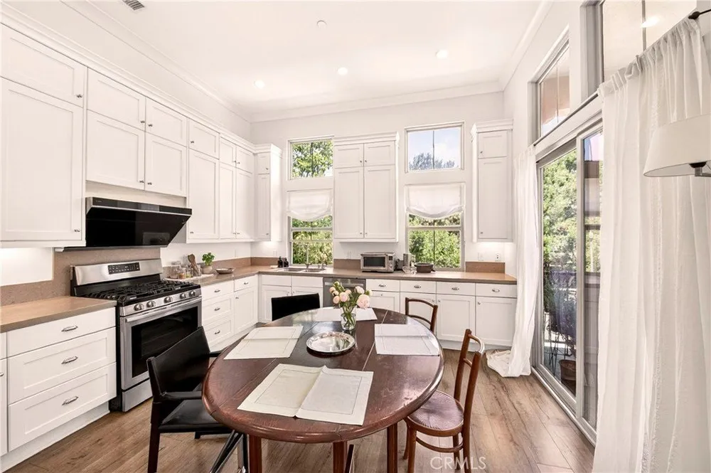 240 Mayfair, Irvine, CA 92620
