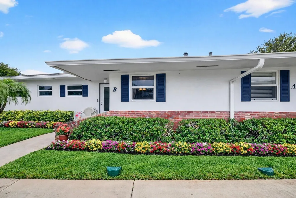 2758 Emory Dr E, West Palm Beach, FL 33415
