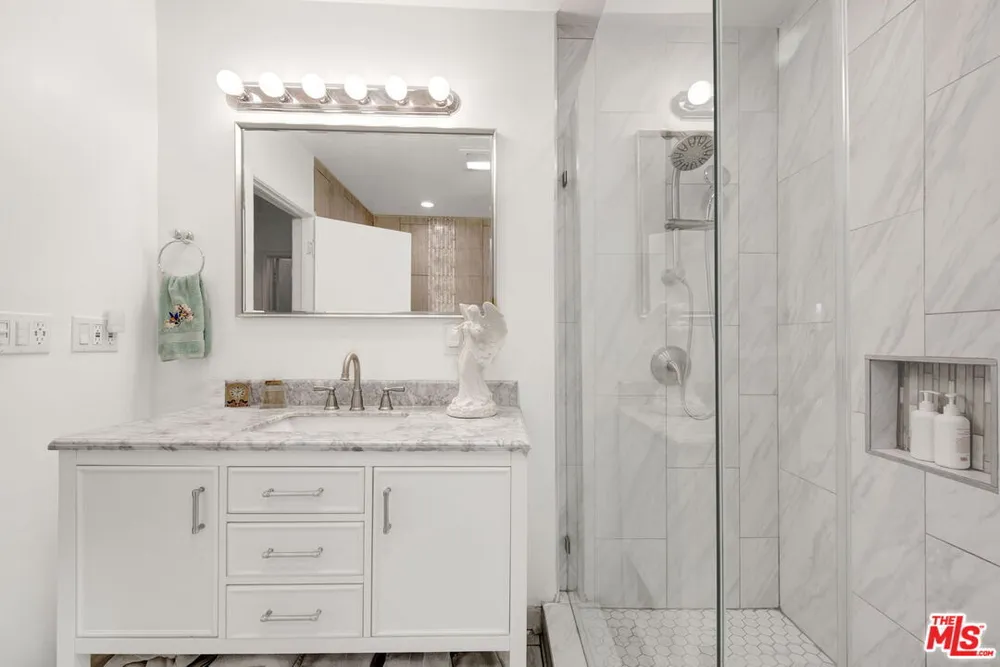 8431 E Hermosa Dr, San Gabriel, CA 91775