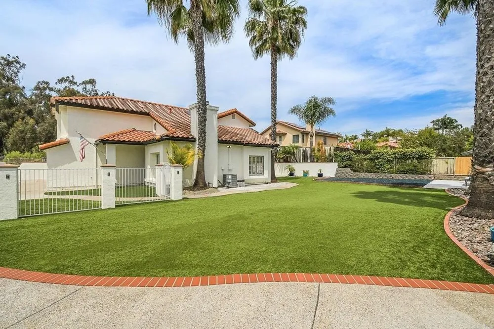 11734 Via Sefton, El Cajon, CA 92019
