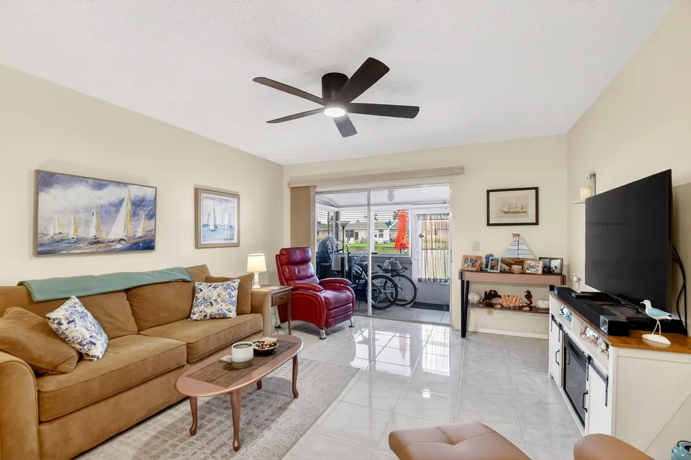 2758 Emory Dr E, West Palm Beach, FL 33415