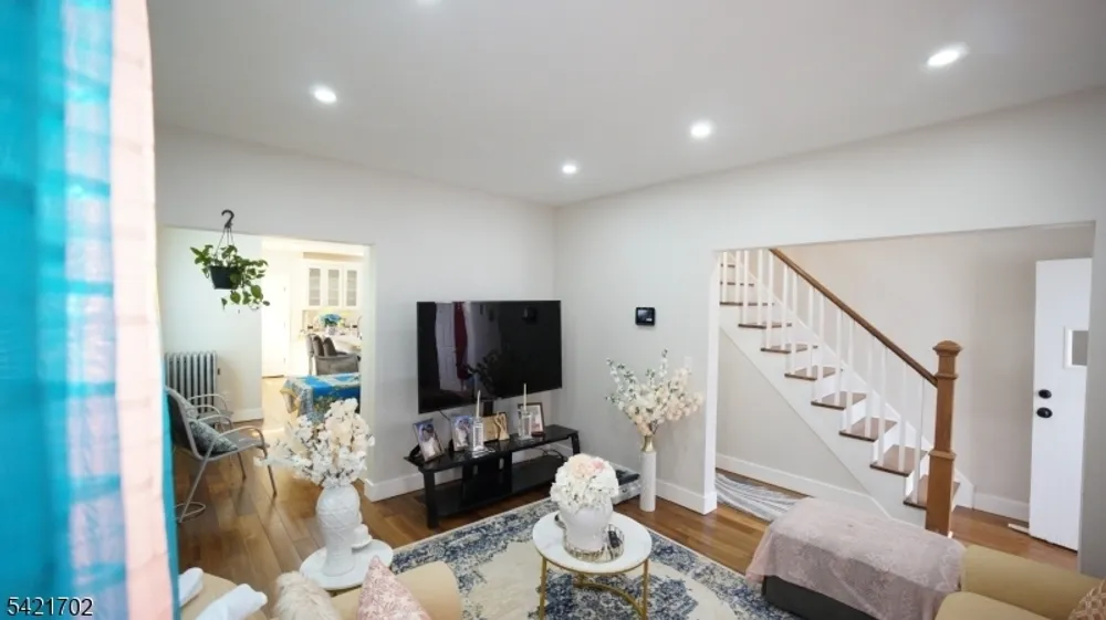 169 Oakwood Pl, Orange, NJ 07050-3807