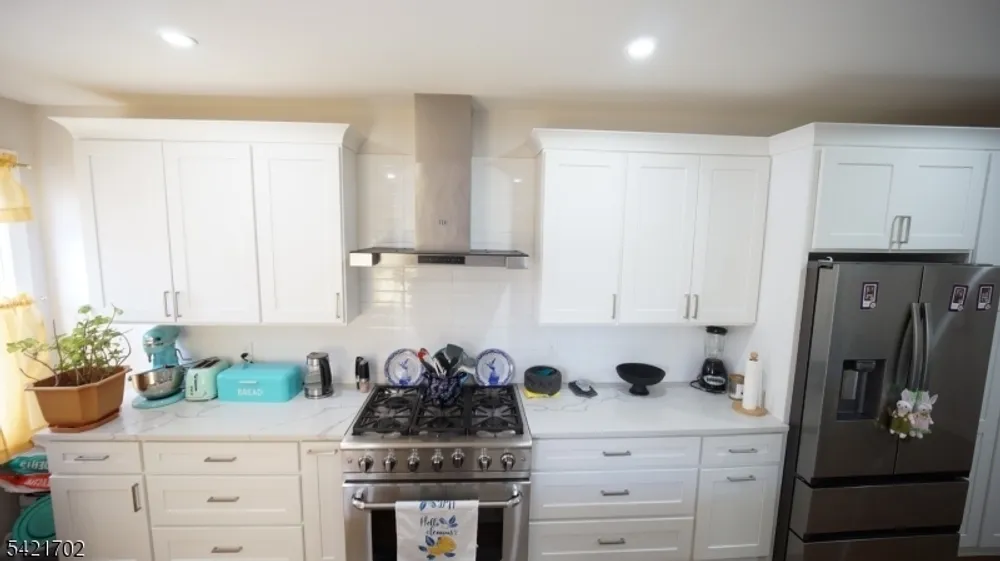 169 Oakwood Pl, Orange, NJ 07050-3807