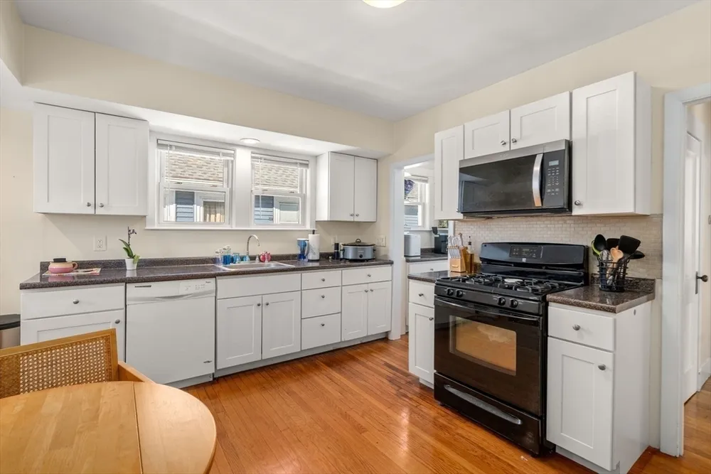 9 Oliva Rd, Boston, MA 02135