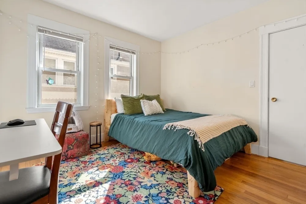 9 Oliva Rd, Boston, MA 02135