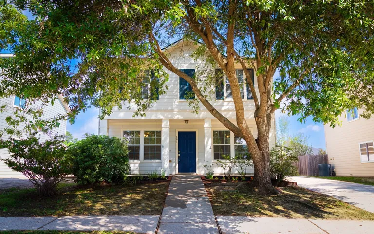 803 Dragonfly Dr, Conroe, TX 77301