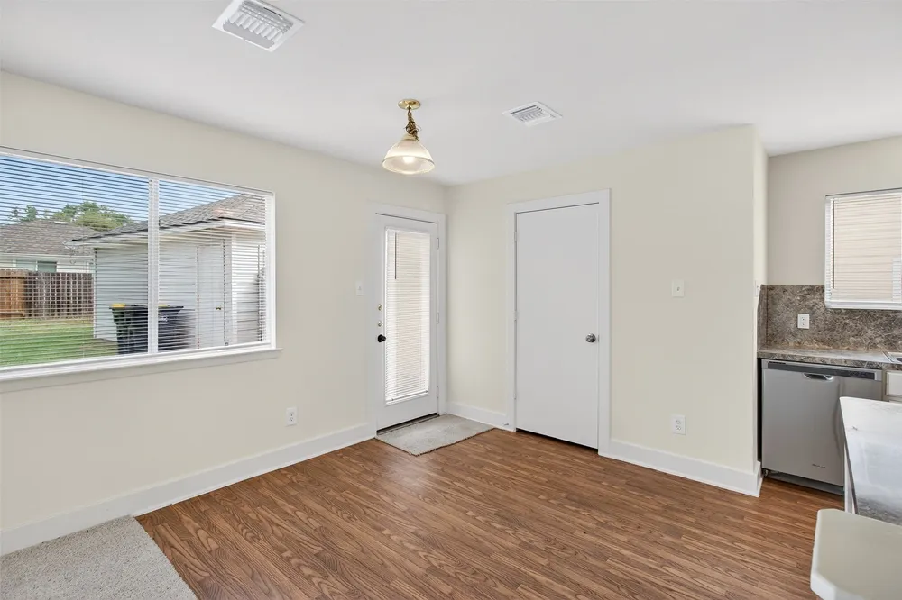 803 Dragonfly Dr, Conroe, TX 77301