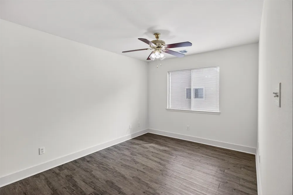 803 Dragonfly Dr, Conroe, TX 77301