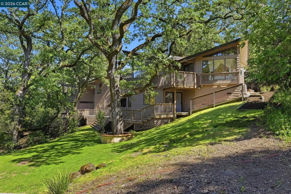 130 Montair Dr, Danville, CA 94526
