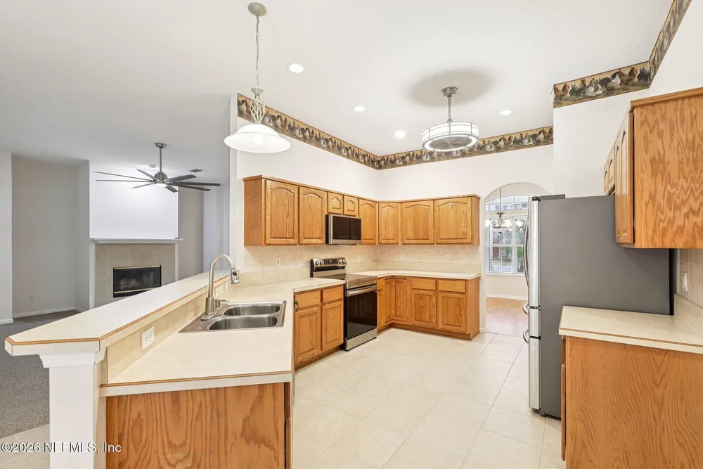 1795 Hideaway Hill Ct, Middleburg, FL 32068