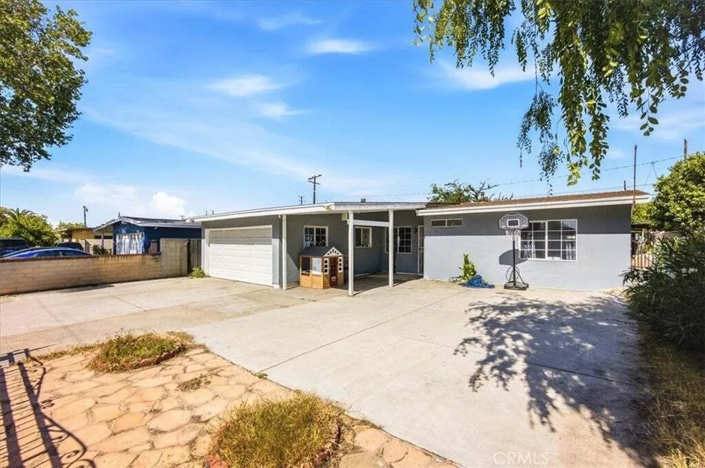 915 Stichman Ave, La Puente, CA 91746