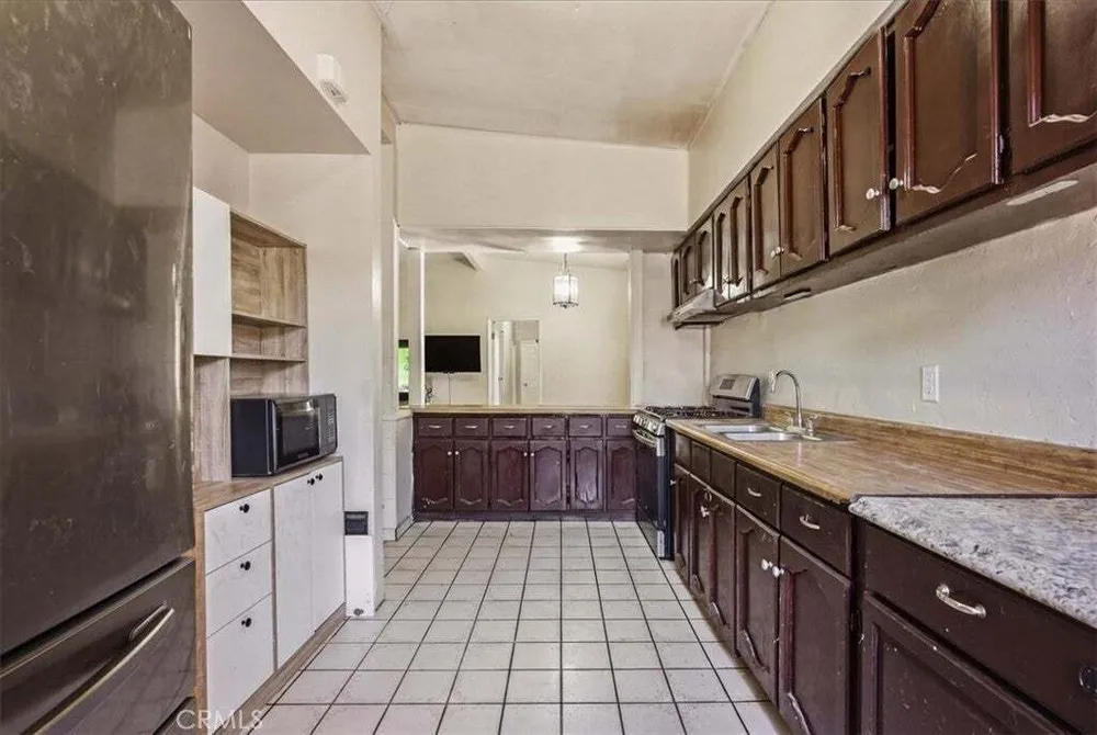 915 Stichman Ave, La Puente, CA 91746