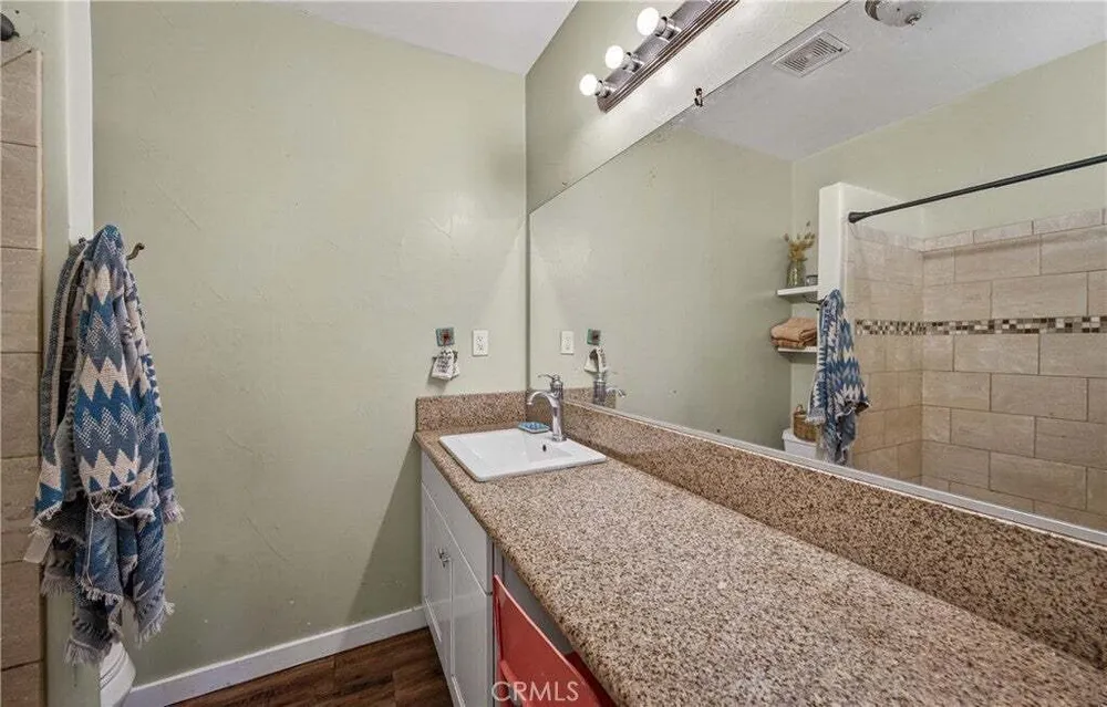 485 E Nicolet St, Banning, CA 92220