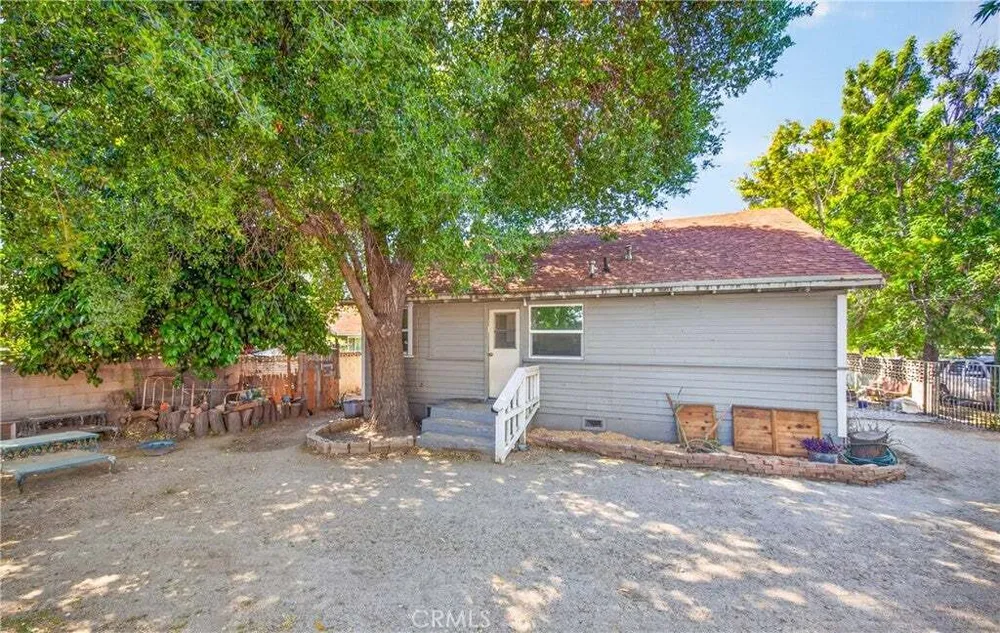 485 E Nicolet St, Banning, CA 92220