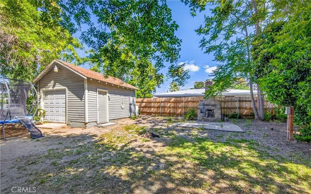 485 E Nicolet St, Banning, CA 92220