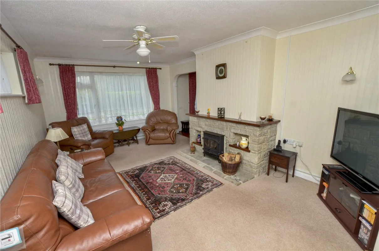 Glenwood Road, West Moors, Ferndown, Dorset, BH22