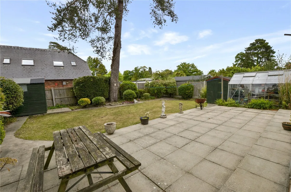 Glenwood Road, West Moors, Ferndown, Dorset, BH22