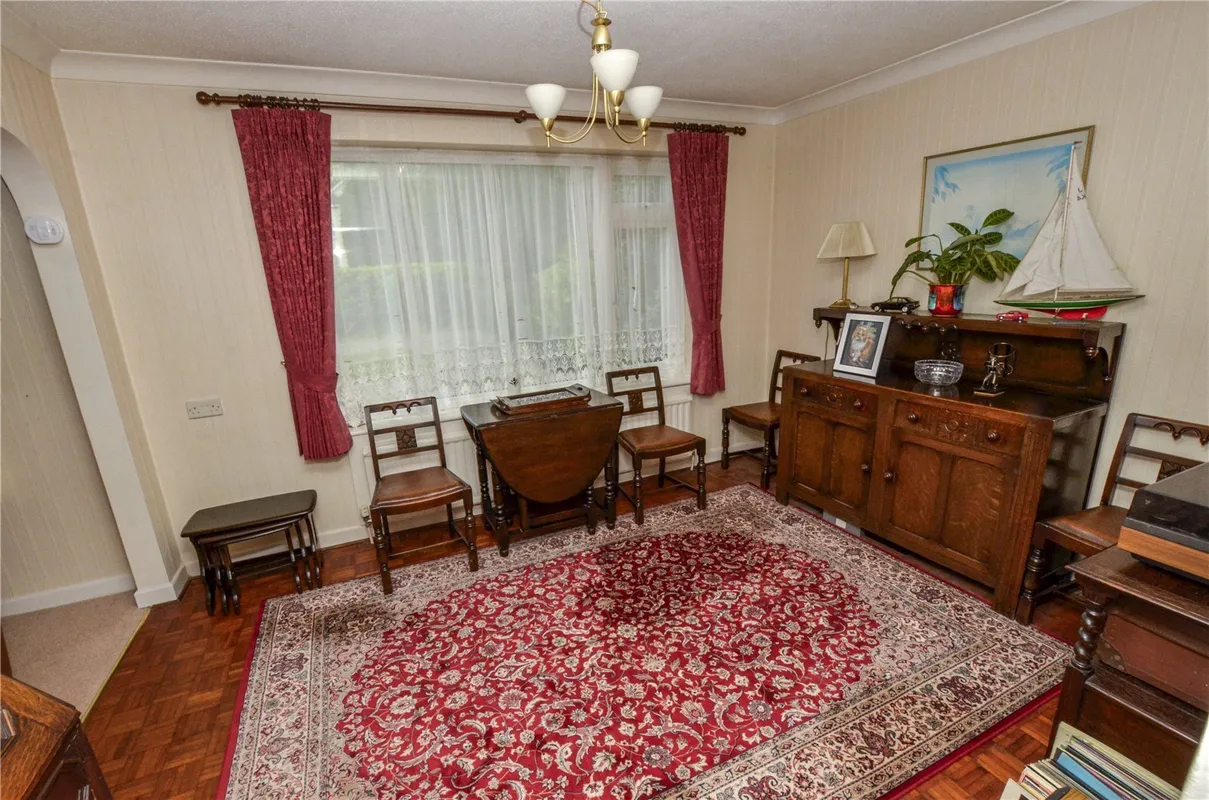 Glenwood Road, West Moors, Ferndown, Dorset, BH22