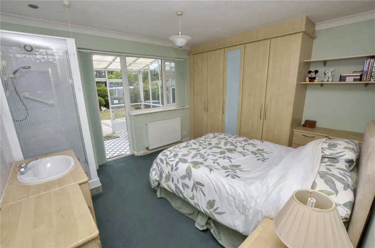 Glenwood Road, West Moors, Ferndown, Dorset, BH22