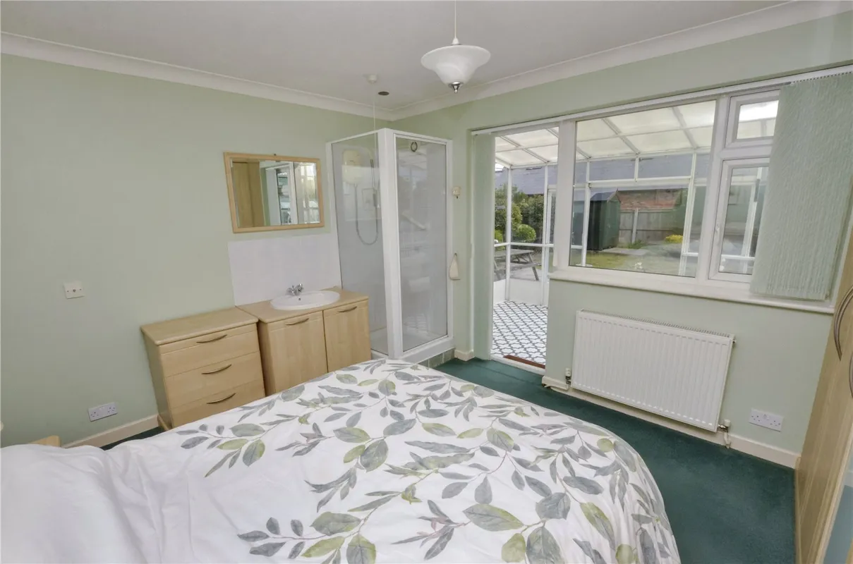 Glenwood Road, West Moors, Ferndown, Dorset, BH22
