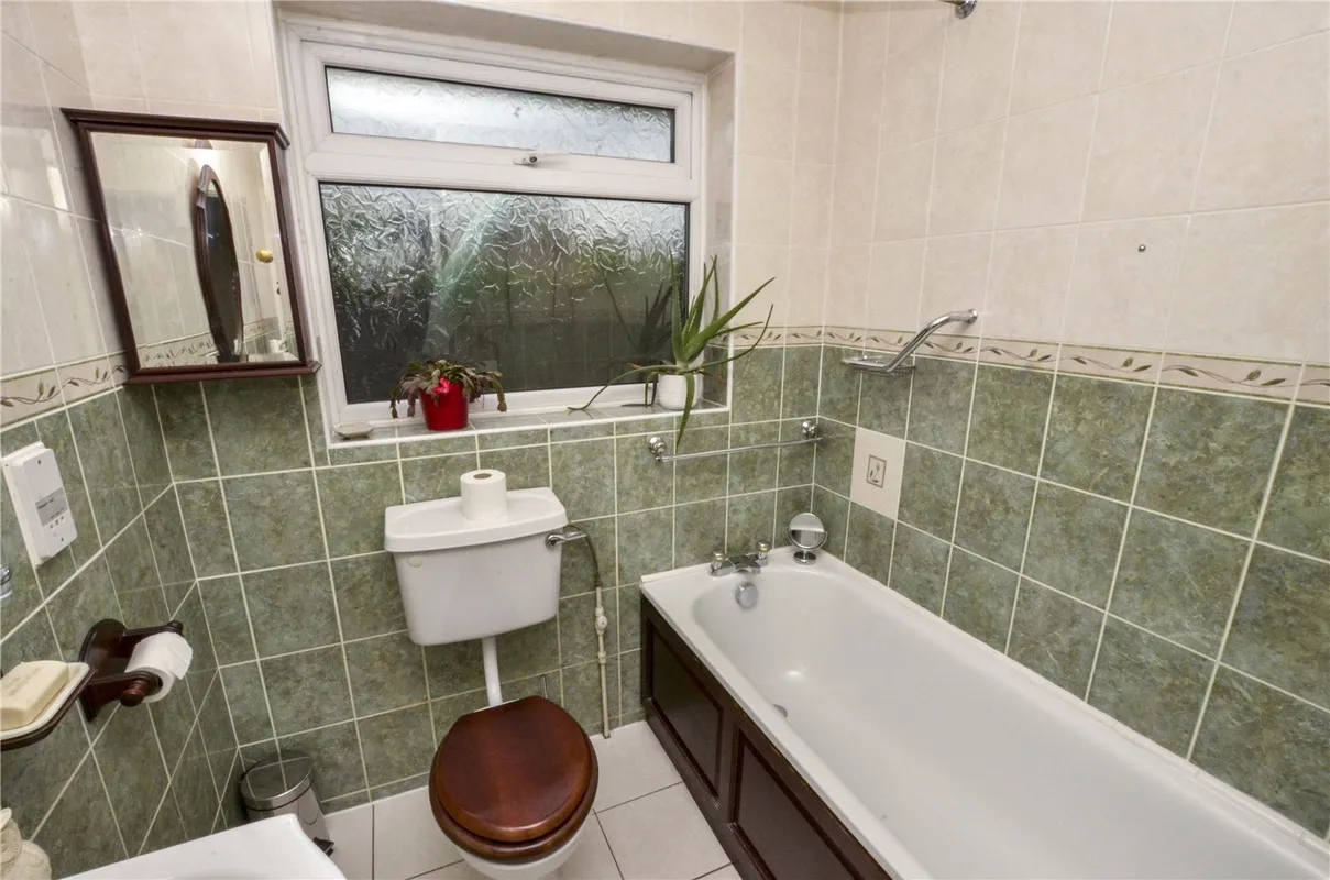 Glenwood Road, West Moors, Ferndown, Dorset, BH22