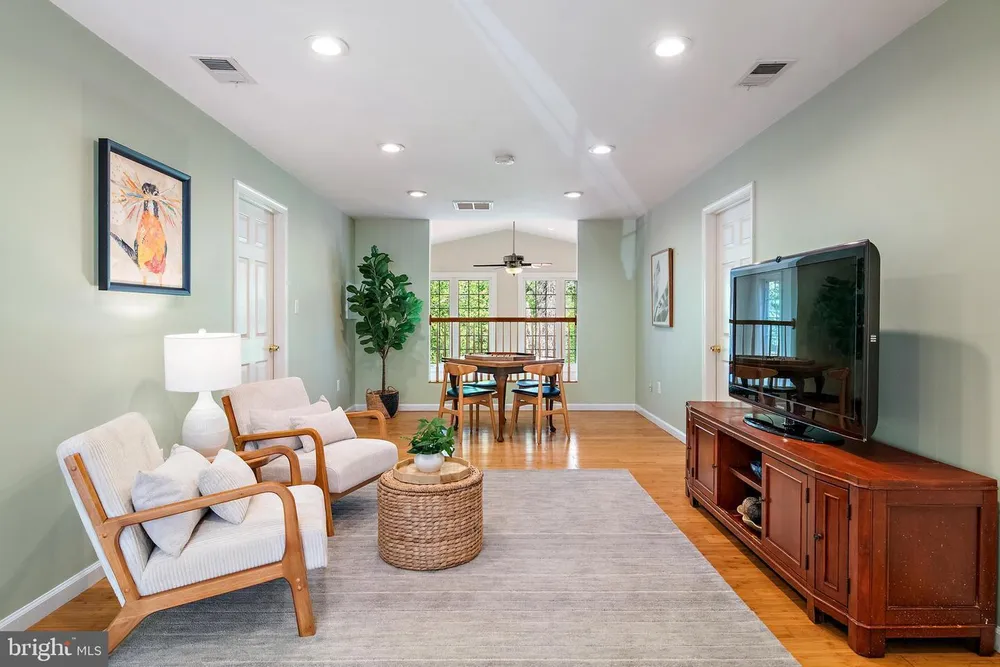 1553 Ashcroft Ln, Arnold, MD 21012
