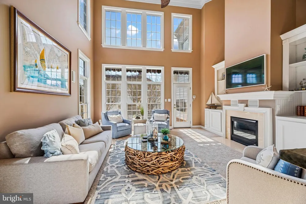 707 Pilot House Dr, Annapolis, MD 21401
